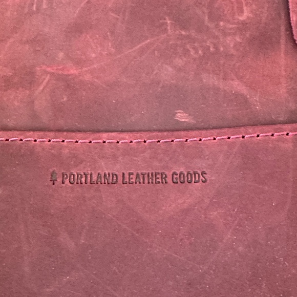 Portland Leather Burgundy Tote Bag - Picture 2 of 5